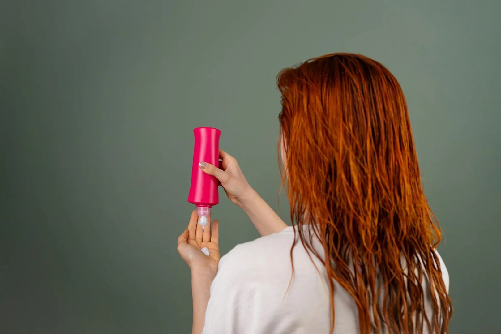Routine cheveux minimaliste : la base qui suffit vraiment
