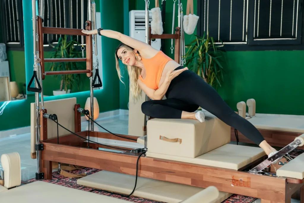 Yoga ou pilates : différences et comment choisir selon ses besoins